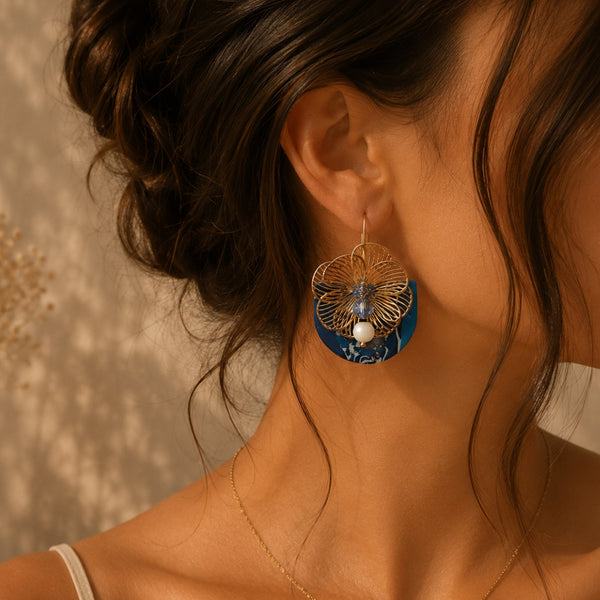 Boucles d'Oreilles Pureté Lunaire – Nacre