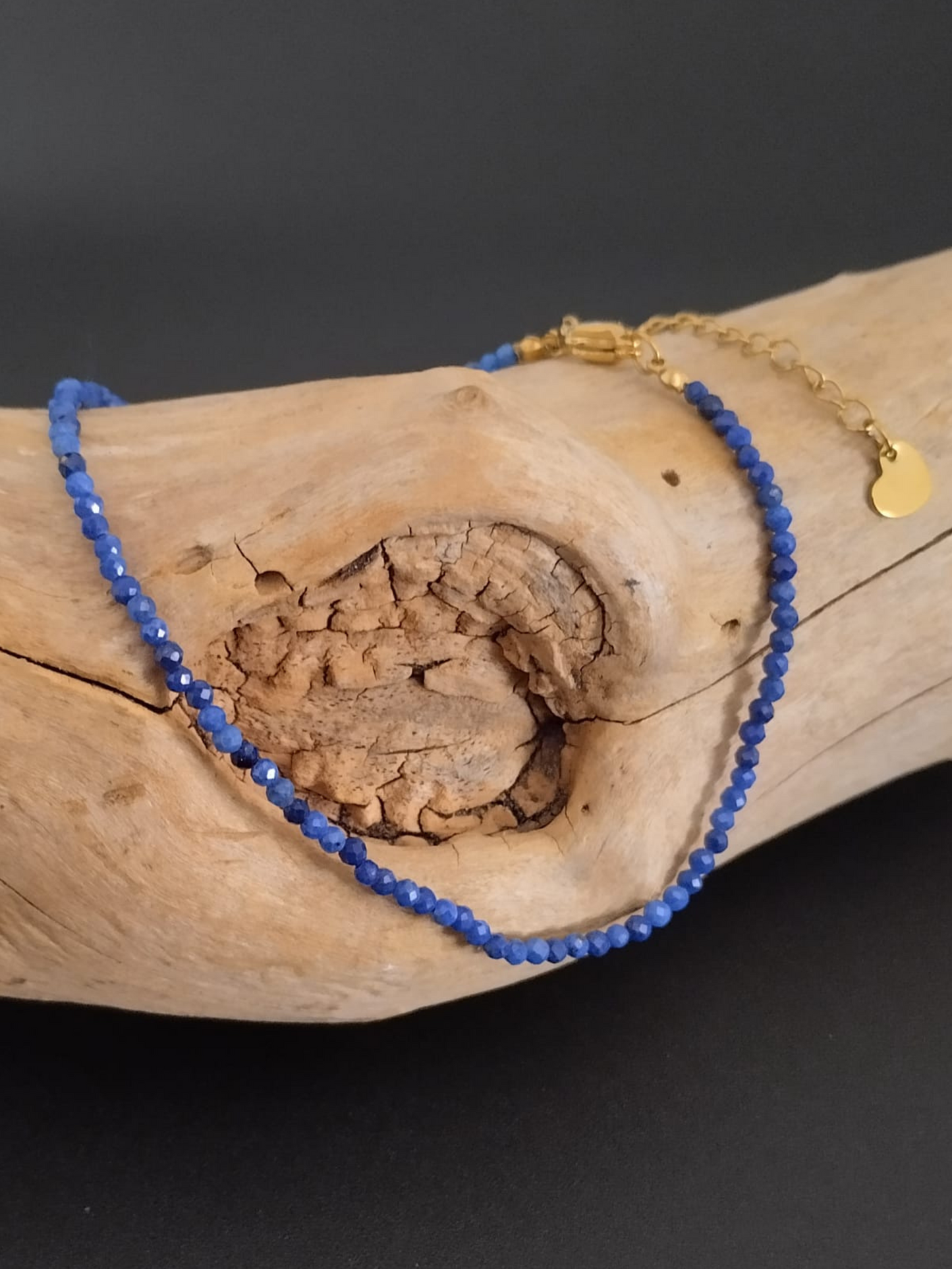 Voix Bleue – Chaînette de cheville en Lapis Lazuli