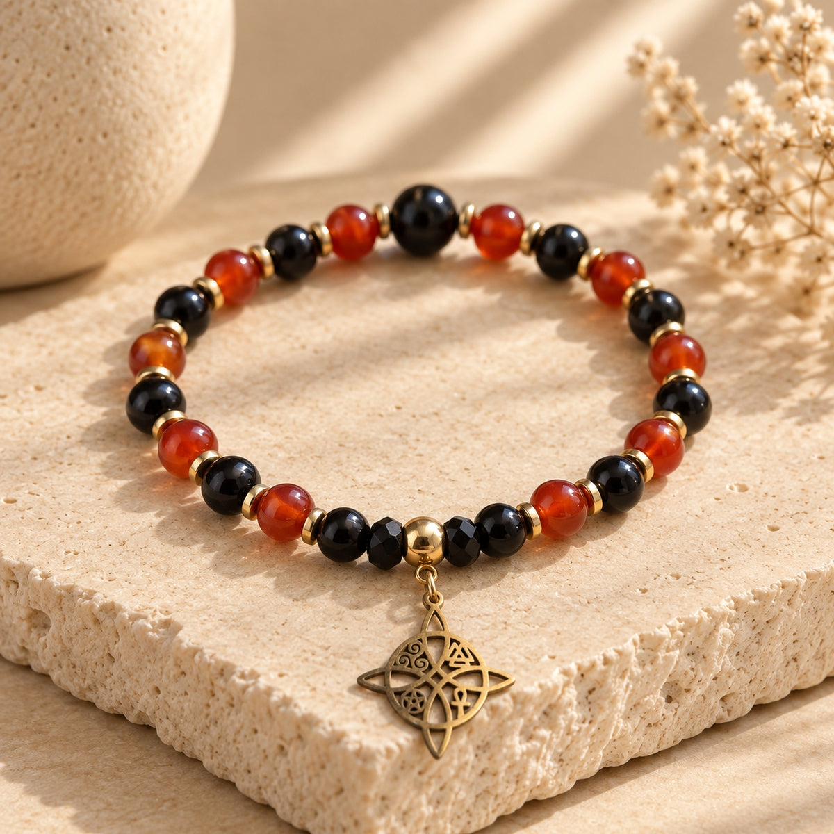 Bracelet Protection Mystique – Tourmaline, Cornaline & Nœud de Sorcière