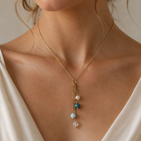 Collier Clarté Lunaire – Cristal de Roche, Apatite, Pierre de Lune & Aigue-Marine