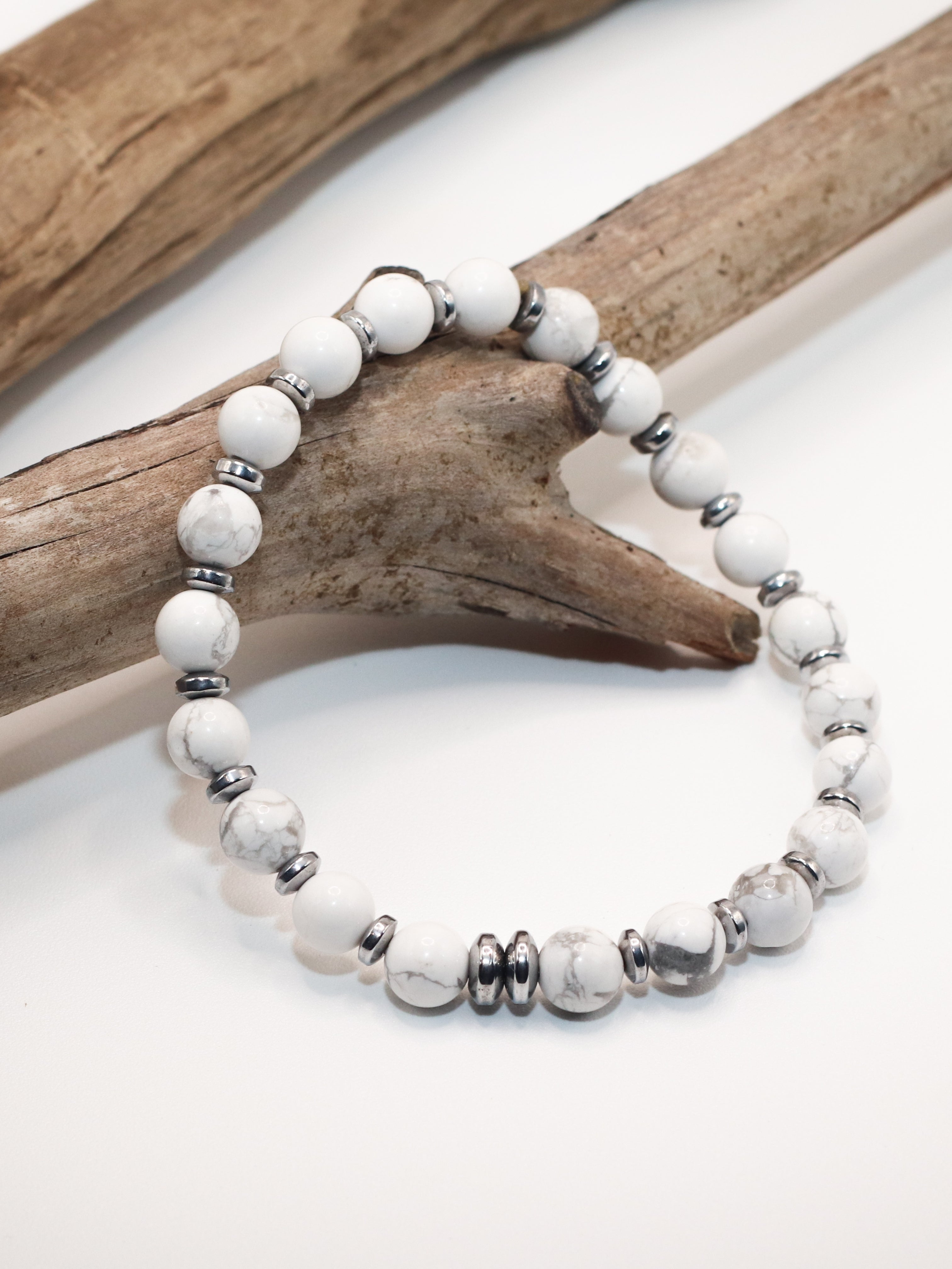 Equilibre Celeste - Howlite